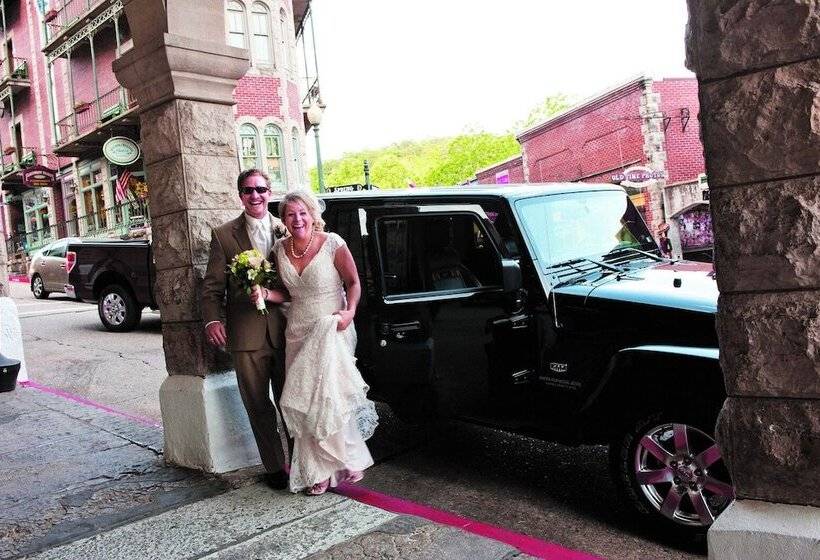 هتل 1905 Basin Park