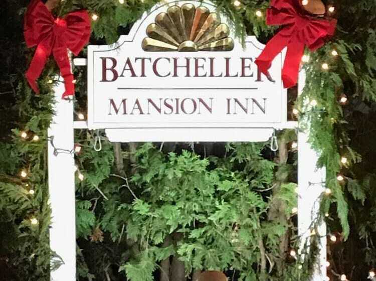 هتل Batcheller Mansion Inn
