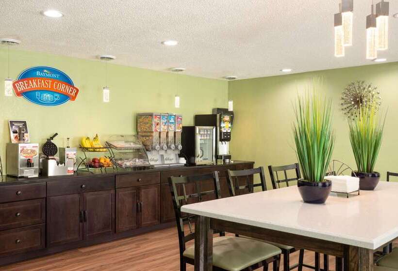 ホテル Baymont By Wyndham Warrenton