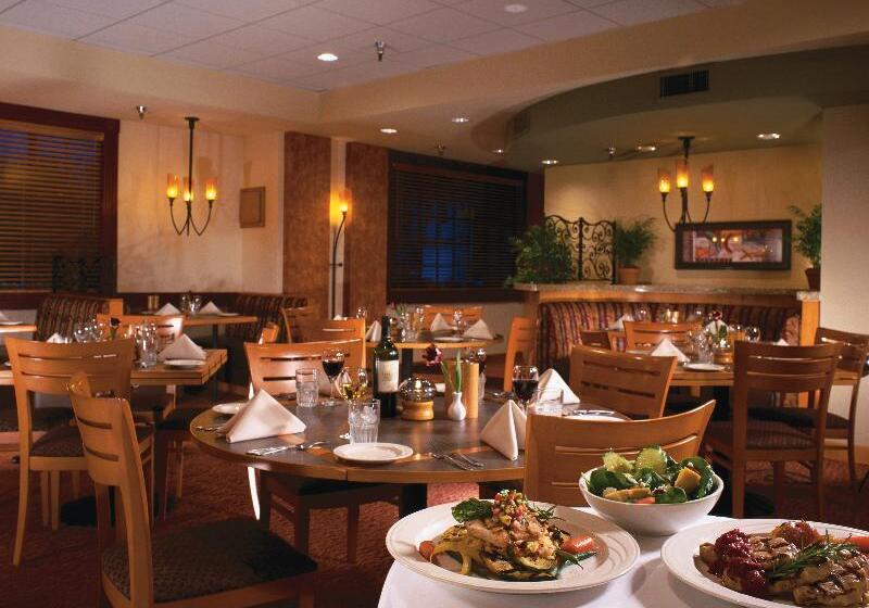 هتل Coast Burbank