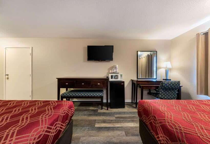 هتل Bay Breeze Inn