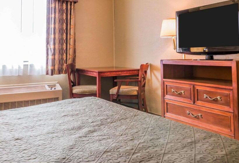 هتل Quality Inn Grand Rapids North