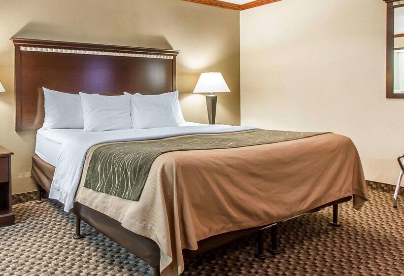 Отель Quality Inn Macomb Near University Area