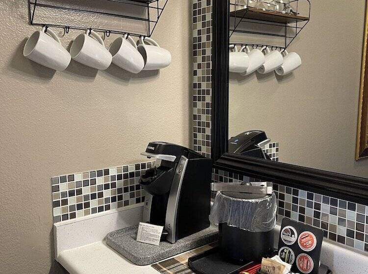 בית מלון כפרי The Alder Inn