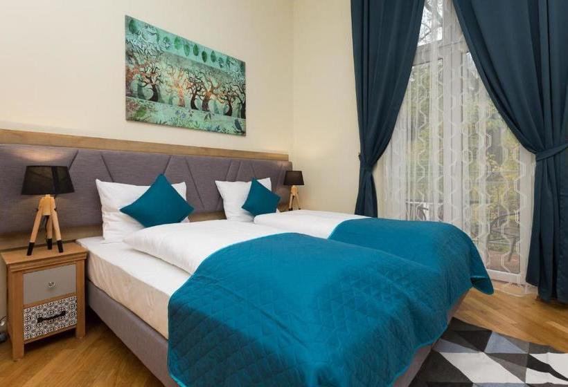 1898 Parkside Boutique Residence