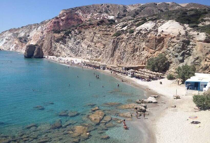 تختخواب و صبحانه Konstantinos