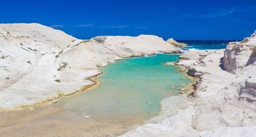 تختخواب و صبحانه Konstantinos