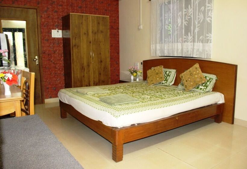 تختخواب و صبحانه Mama Mids Home