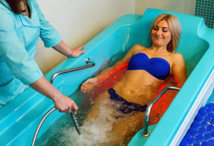 هتل Nowy Zdrój   Centrum Zdrowia I Wypoczynku