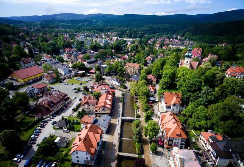 هتل Nowy Zdrój   Centrum Zdrowia I Wypoczynku