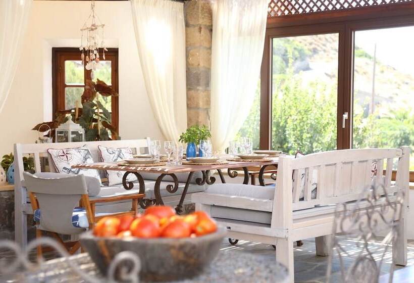 Diamond Villa