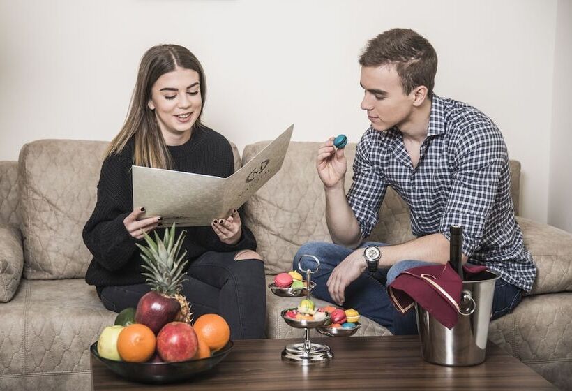 هتل Marshal Garni