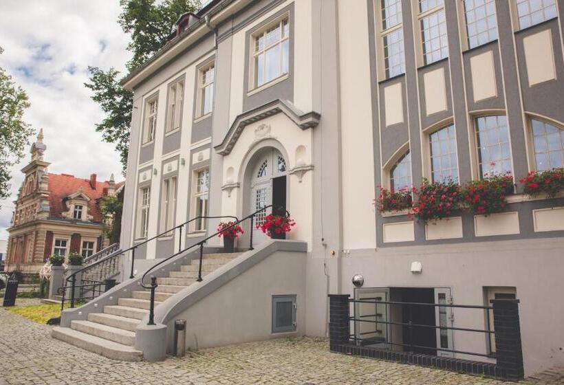 ホテル Willa Starosty