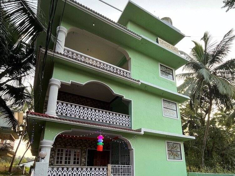 پانسیون Lt Morjim