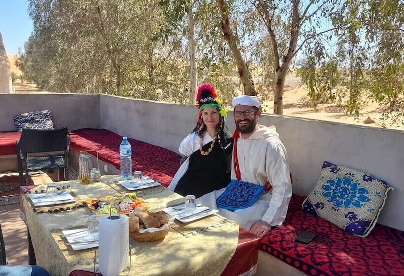 هتل Bivouac Erg Znaigui