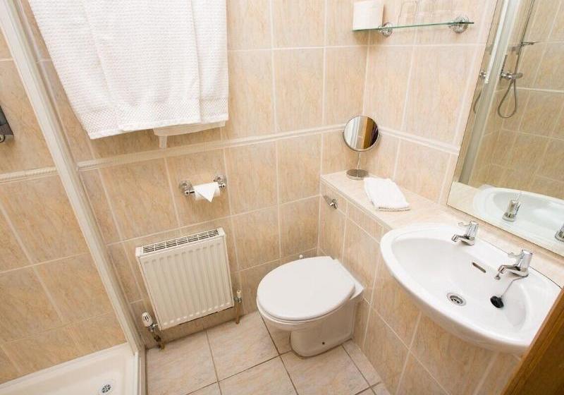 Отель O Briens Cashel Lodge