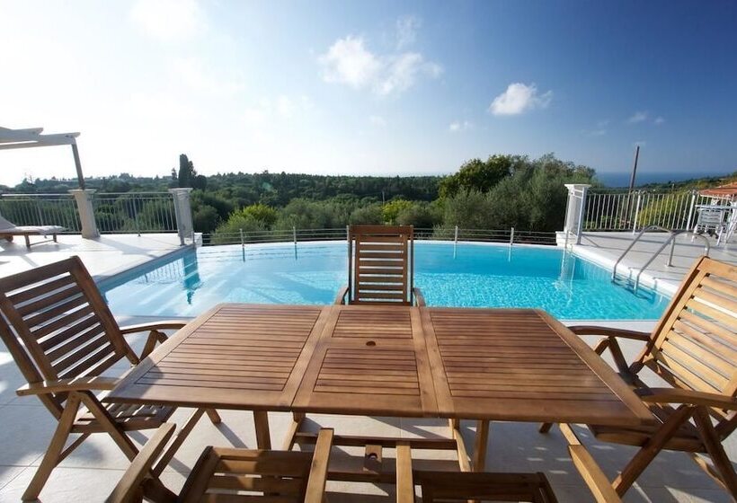 Vryonis Villa