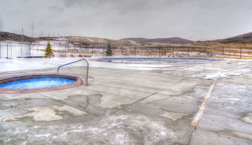 Abode At Mountain Haus