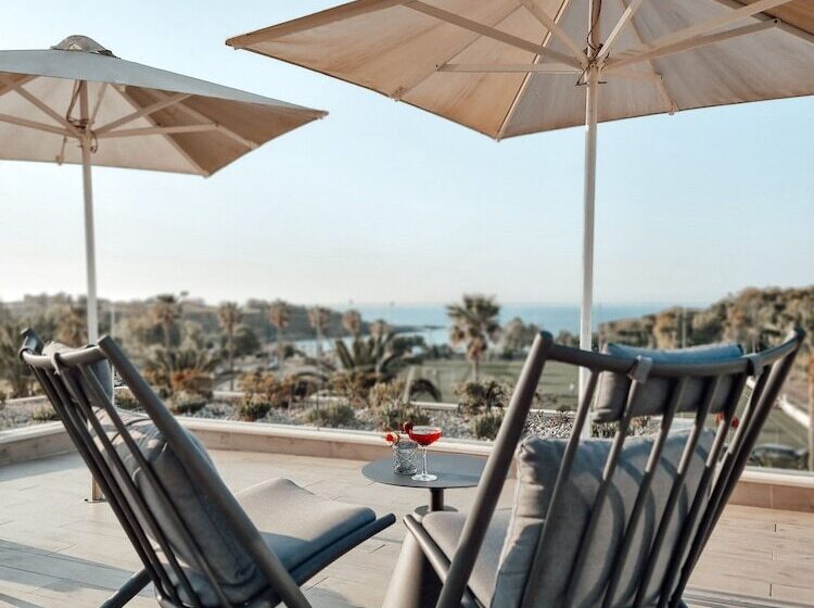 Airis Boutique Hotel & Suites   For Adults Only