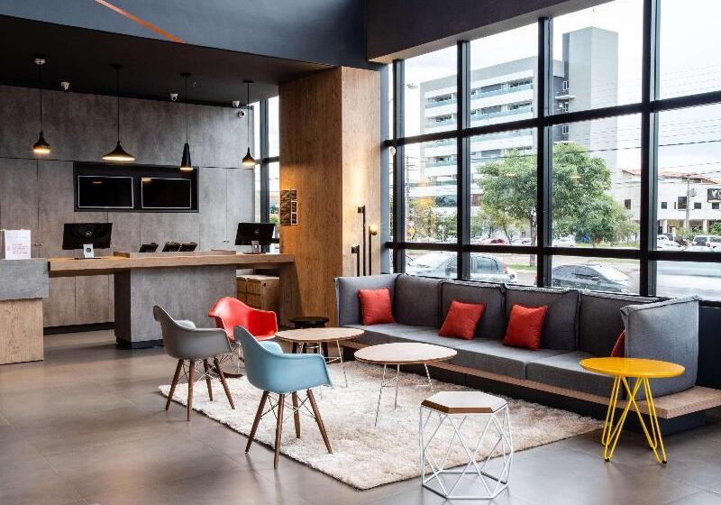 בית מלון כפרי Ibis Palmas Avenida Jk