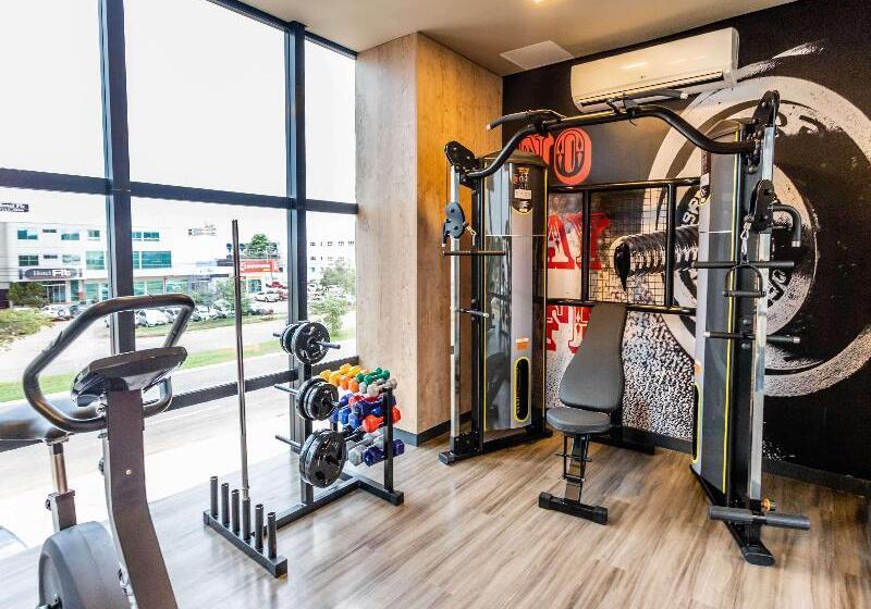 בית מלון כפרי Ibis Palmas Avenida Jk