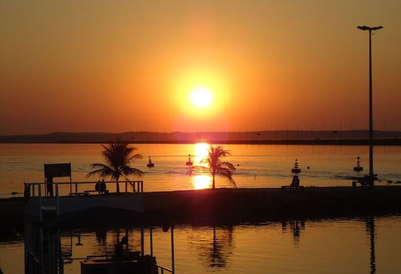 בית מלון כפרי Ibis Palmas Avenida Jk