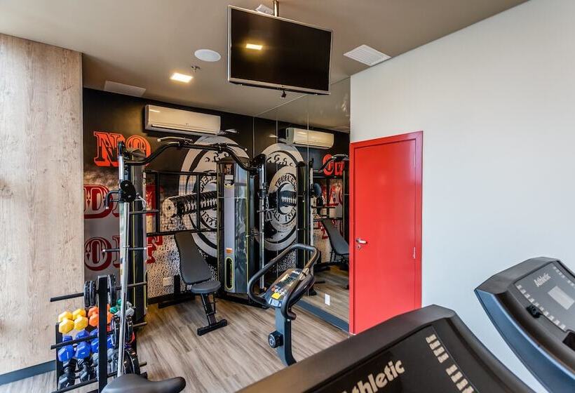 בית מלון כפרי Ibis Palmas Avenida Jk