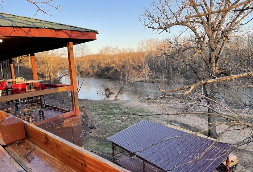 酒店 Meramec River Resort