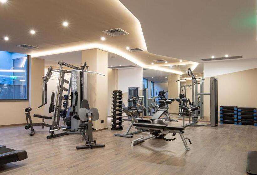 فندق Portes Lithos Luxury Resort