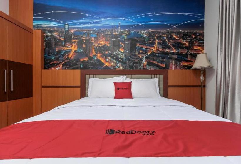 هتل Reddoorz Near Universitas Muhammadiyah Palangkaraya