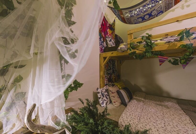 پانسیون No Sun No Happy Inn