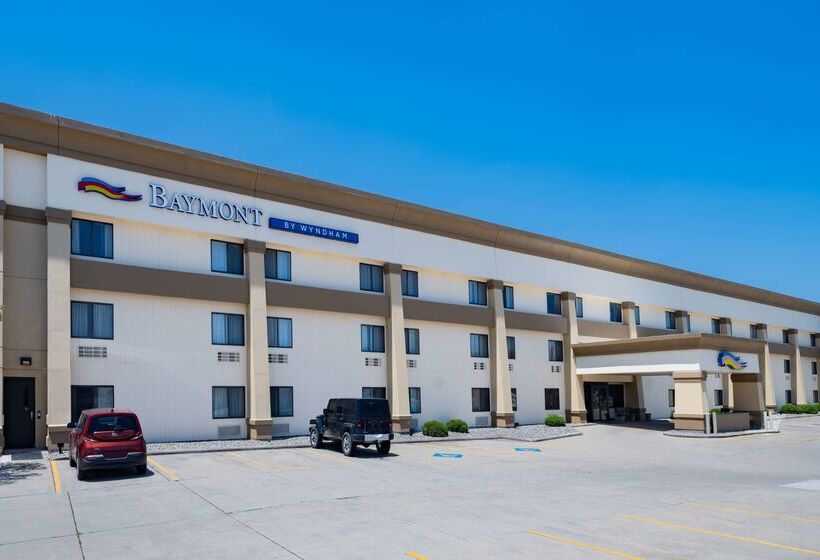 בית מלון כפרי Express Inn