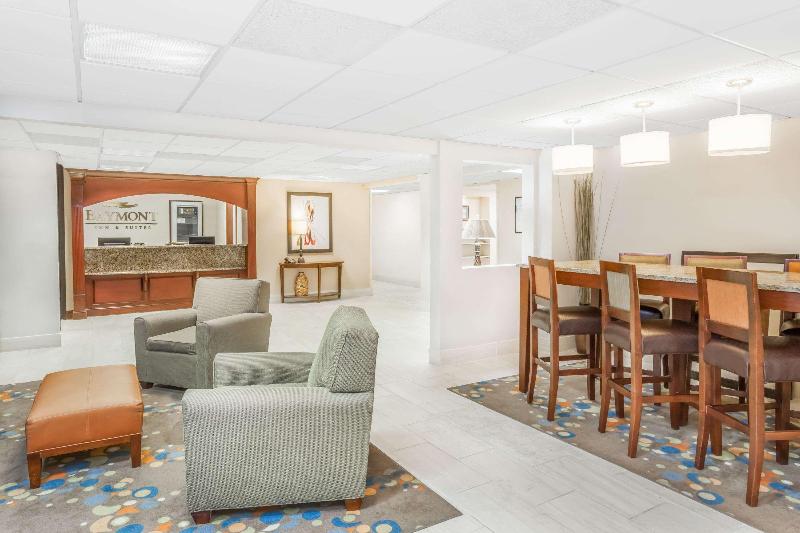 בית מלון כפרי Express Inn