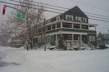 هتل The Bentley Inn
