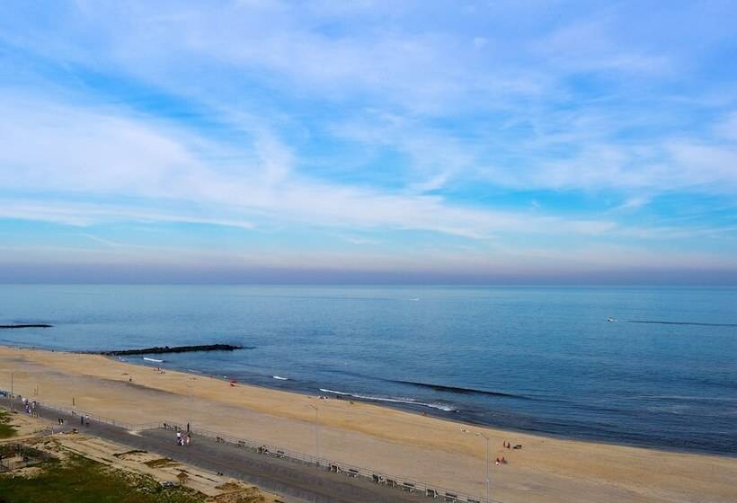 בית מלון כפרי Berkeley Oceanfront