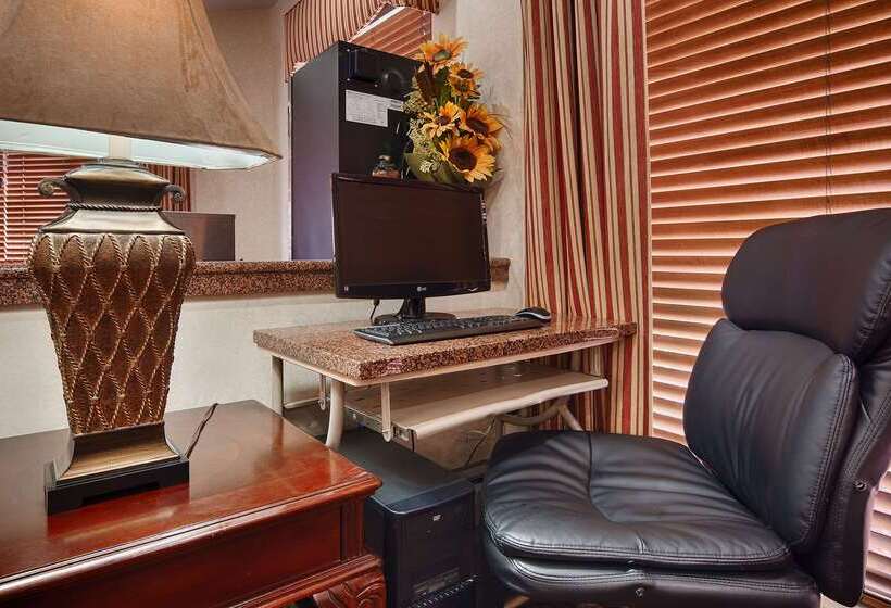 هتل Best Western Airport Inn