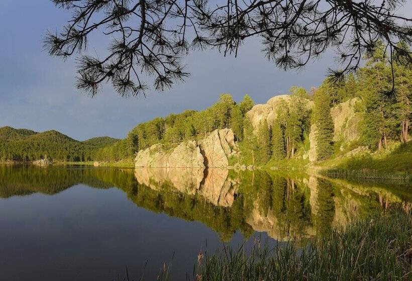 هتل Best Western Buffalo Ridge Inn Near Mt Rushmore