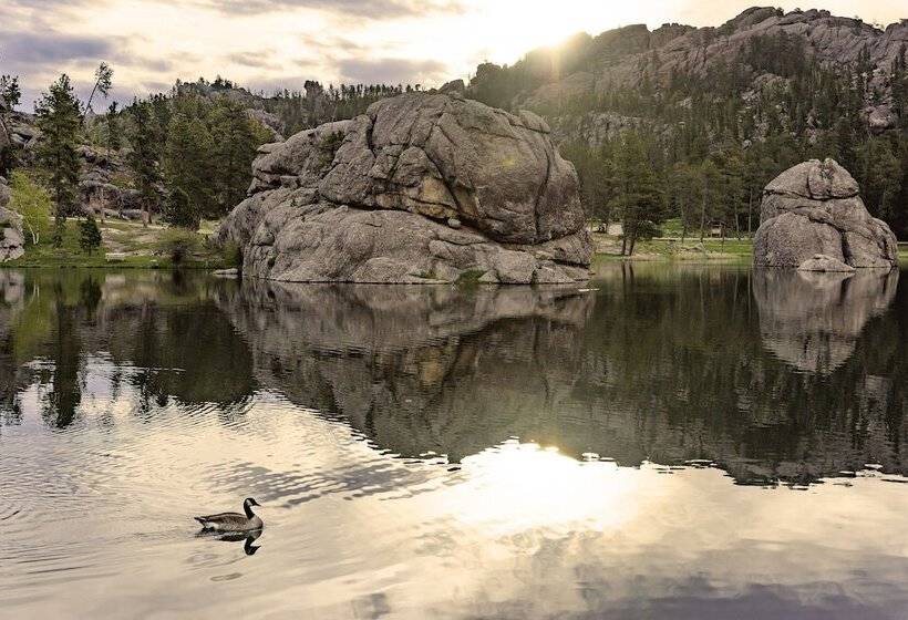 هتل Best Western Buffalo Ridge Inn Near Mt Rushmore