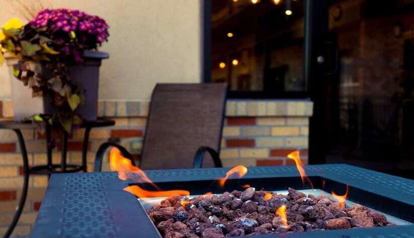 هتل Best Western Buffalo Ridge Inn Near Mt Rushmore