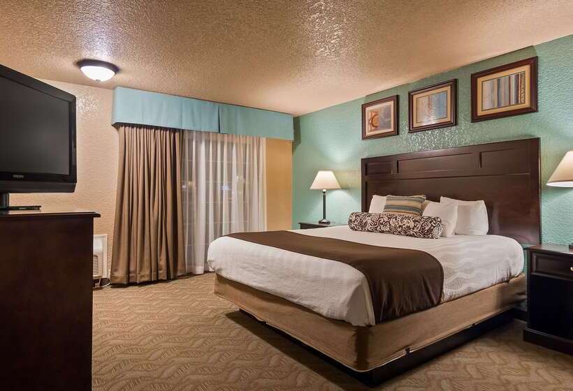 فندق Best Western Plus Bayshore Inn
