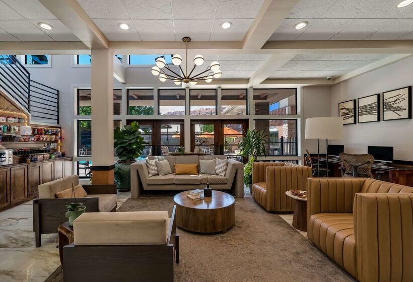 هتل Best Western Plus Canyonlands Inn