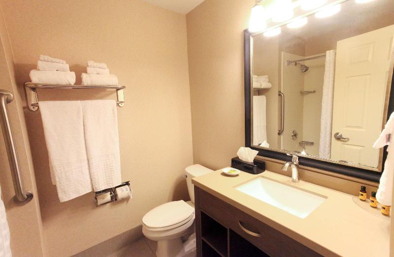 בית מלון כפרי Best Western Plus Cottontree Inn