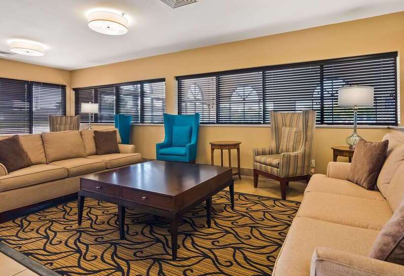 هتل Best Western St. Louis Inn