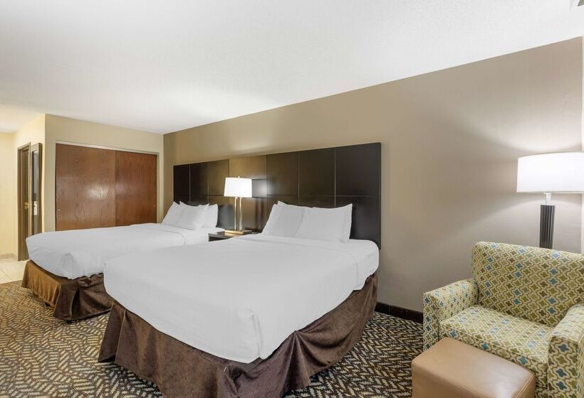 هتل Best Western St. Louis Inn