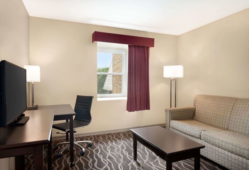 酒店 Days Inn And Suites By Wyndham Sikeston