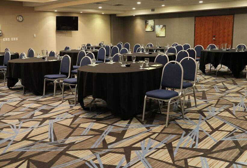 هتل Doubletree By Hilton Omaha Southwest