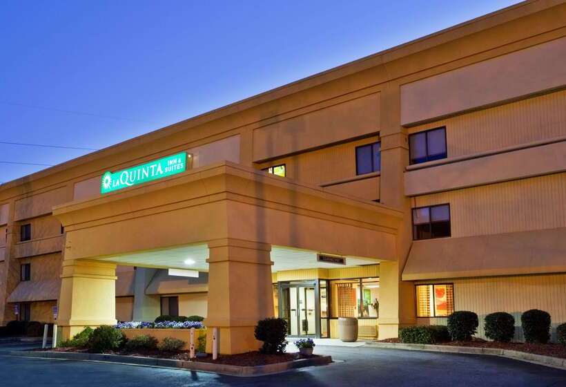 هتل Travelodge By Wyndham Columbus State University