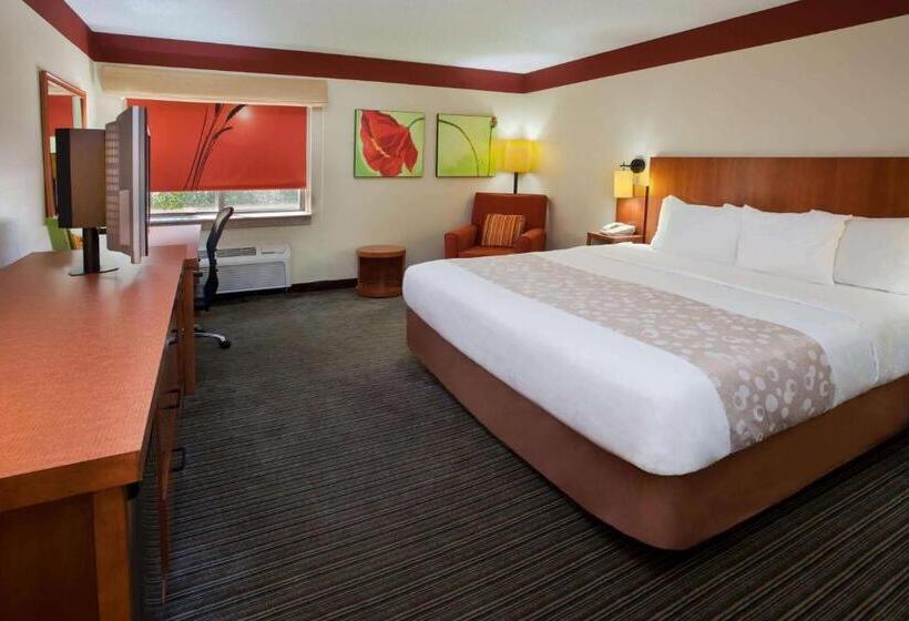 هتل Travelodge By Wyndham Columbus State University
