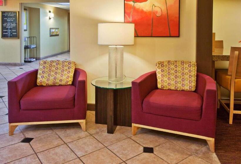 هتل Travelodge By Wyndham Columbus State University
