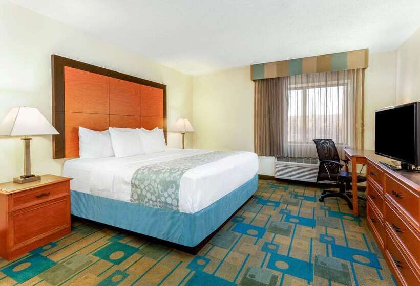酒店 La Quinta Inn By Wyndham Chicago Willowbrook